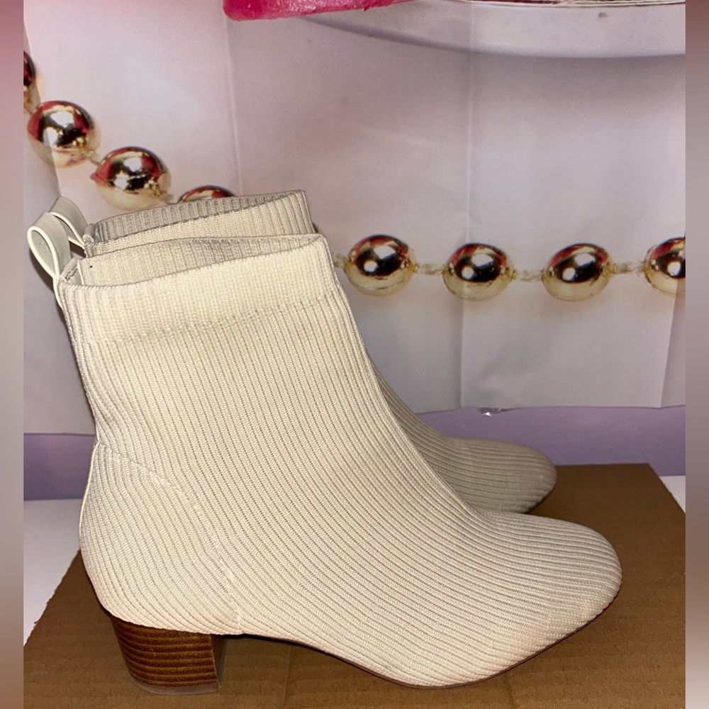 Boots, pre-loved by ME.